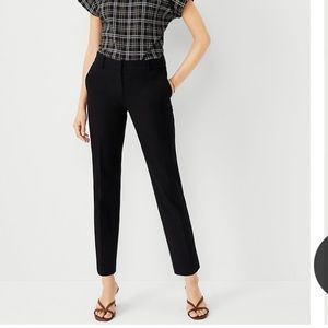 Ann Taylor Ankle Pant Black size 2P
